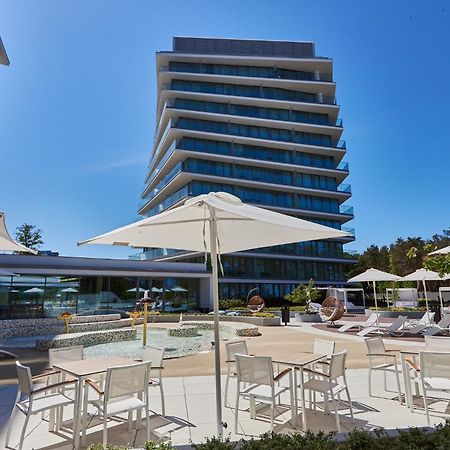 Wave Beachfront Family Apartment 米兹多洛杰 外观 照片