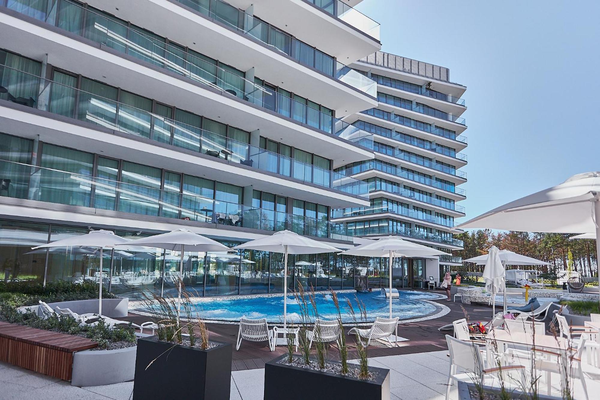 Wave Beachfront Family Apartment 米兹多洛杰 外观 照片